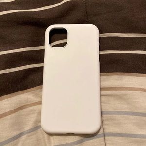 DTTO White Silicone iPhone 11 Case